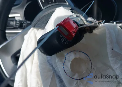 2019 Kia Optima S z USA, uszkodzony, nr VIN 5XXGT4L39KG352997